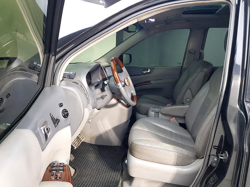 KIA Carnival - Vista 8
