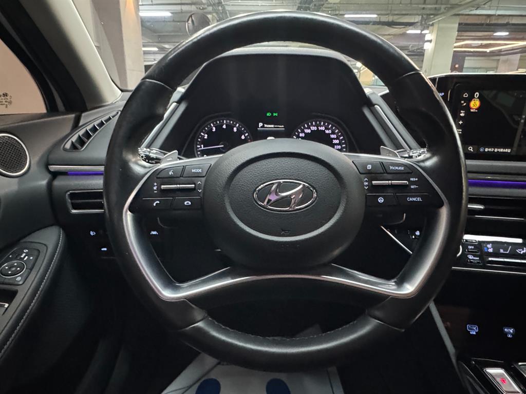 HYUNDAI Sonata - Vista 9