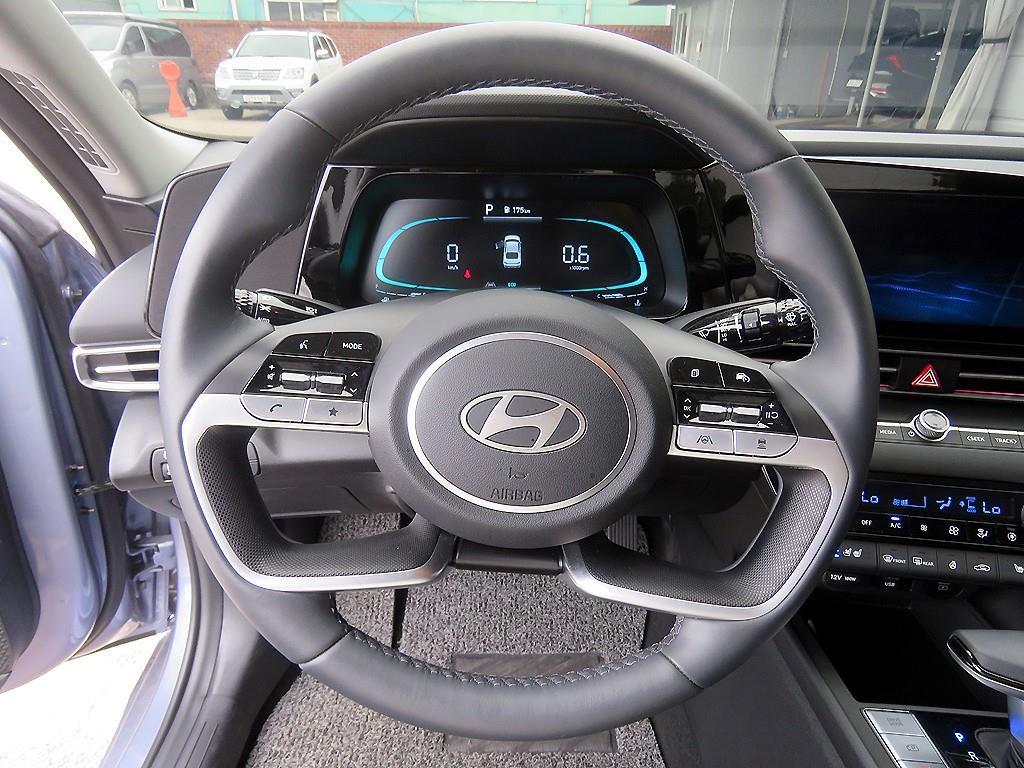 HYUNDAI Avante 2025 Azul - Importación desde Corea - HF Imports Iquique - Foto 9
