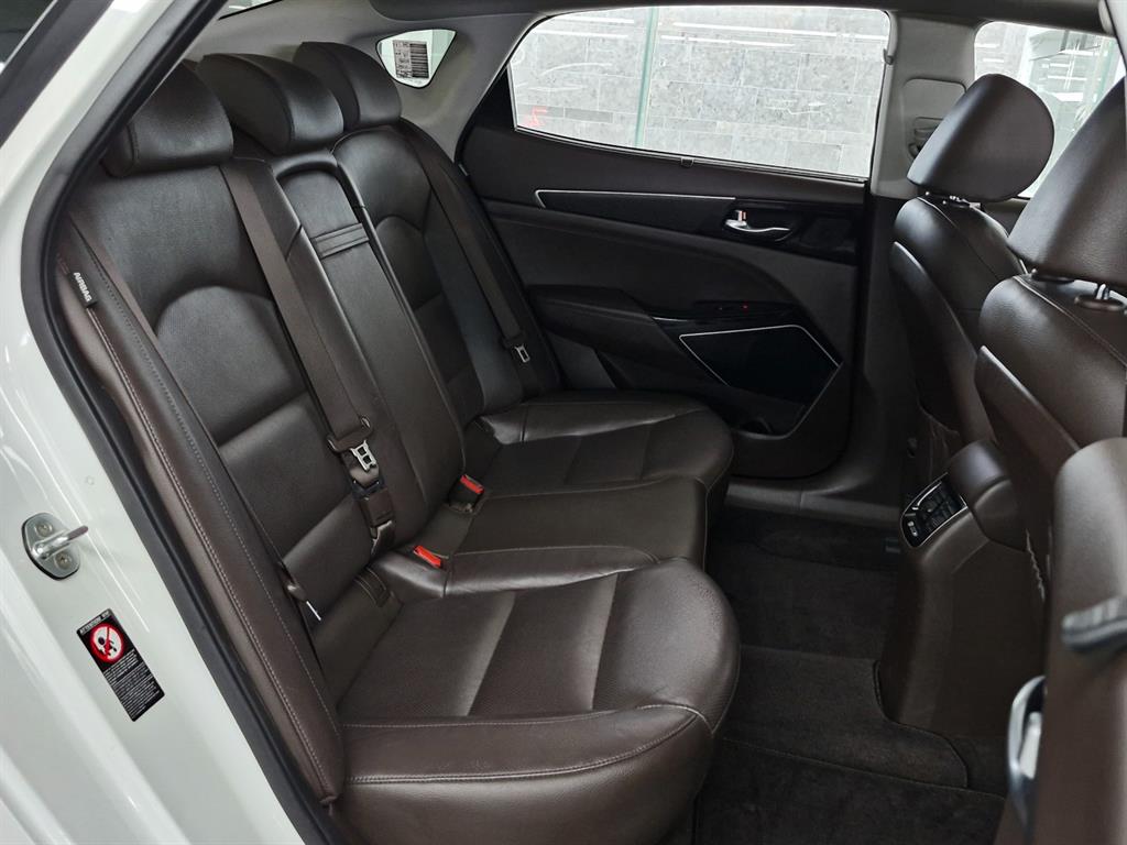 KIA K7 - Vista 10
