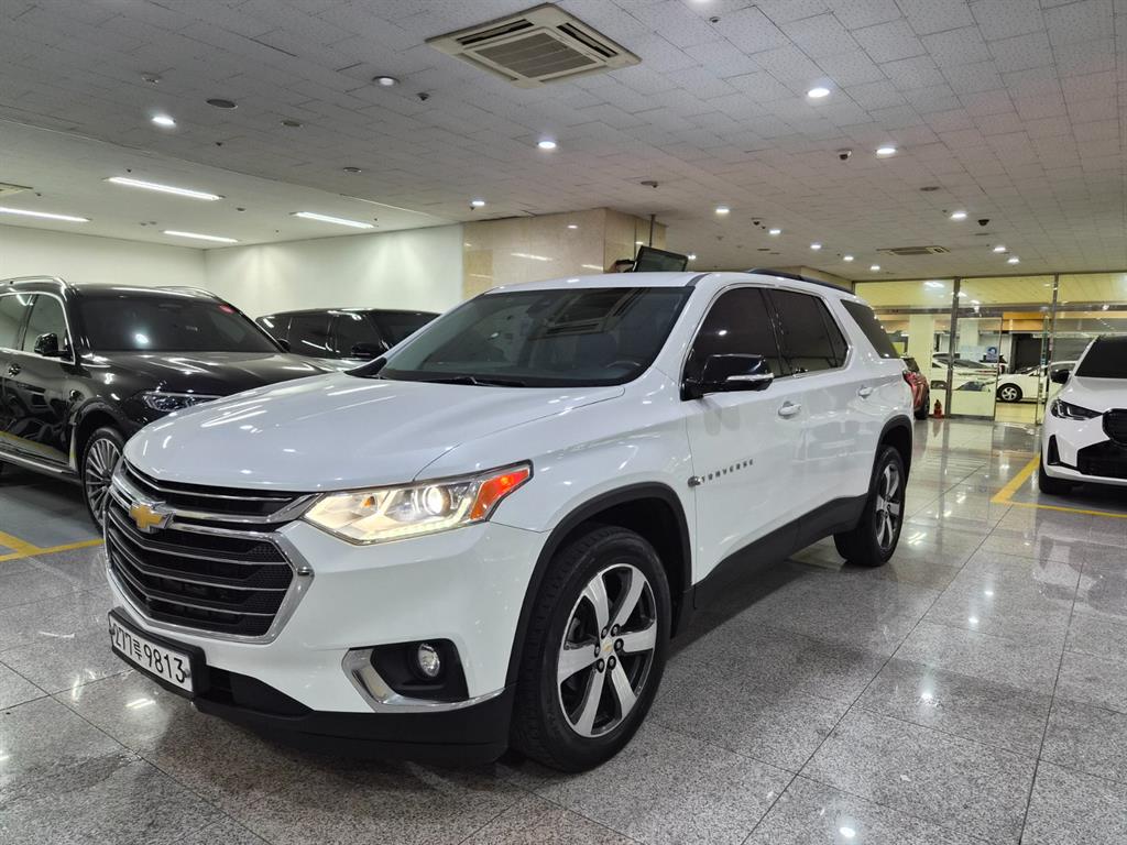 Chevrolet Travers - Vista 2