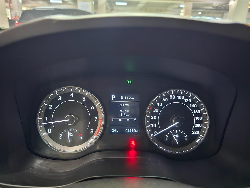 HYUNDAI Venue - Vista 2