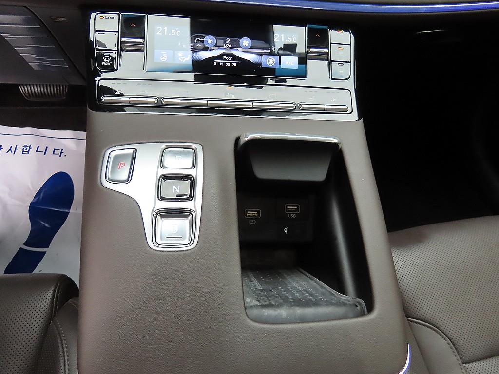 HYUNDAI Grandeur - Vista 10