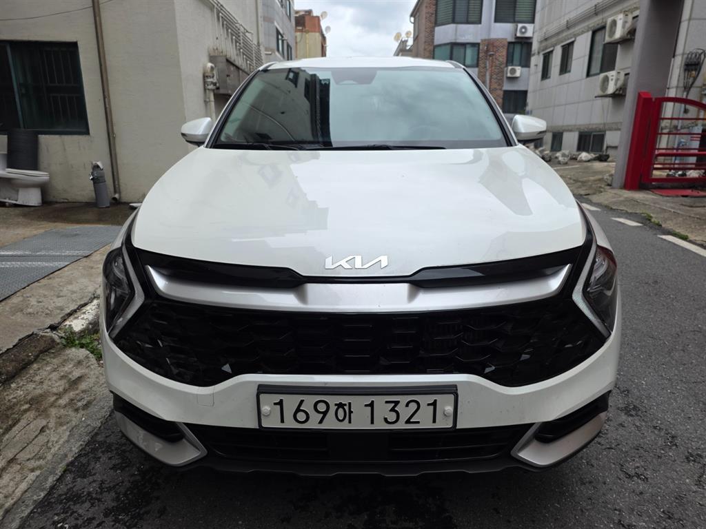 KIA Sportage 2022 Blanco - Importación desde Corea - HF Imports Iquique - Foto 1