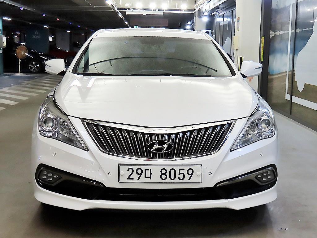 HYUNDAI Grandeur - Vista 2