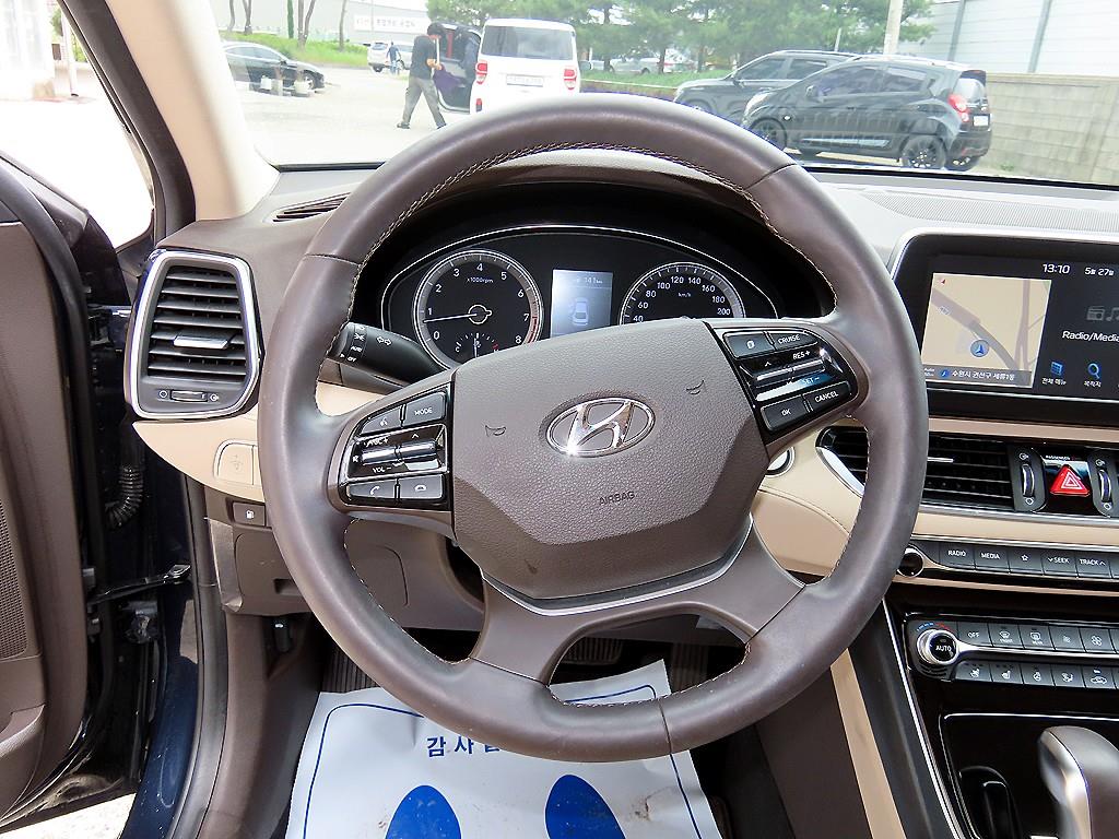 HYUNDAI Grandeur - Vista 8