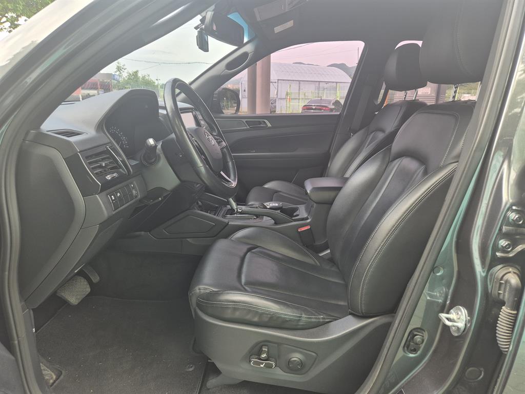 Ssangyong Rexton - Vista 8