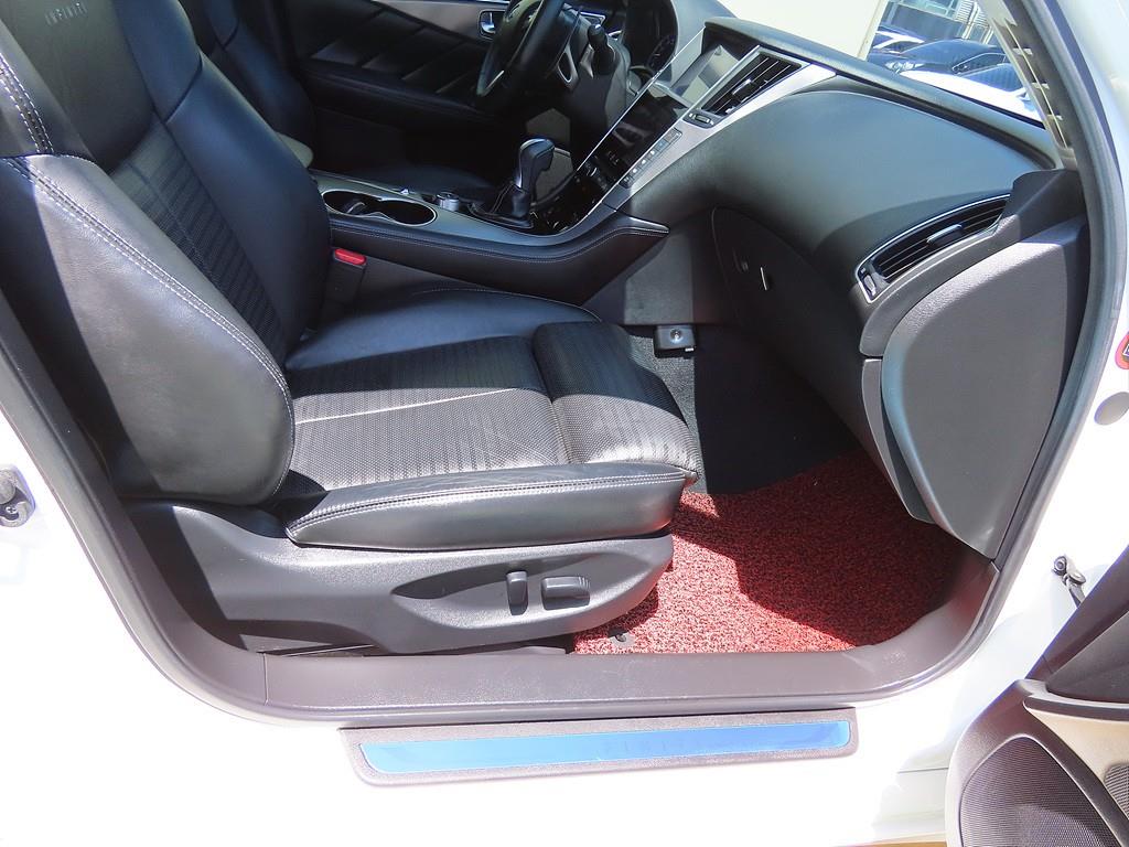 Infiniti Q - Vista 9