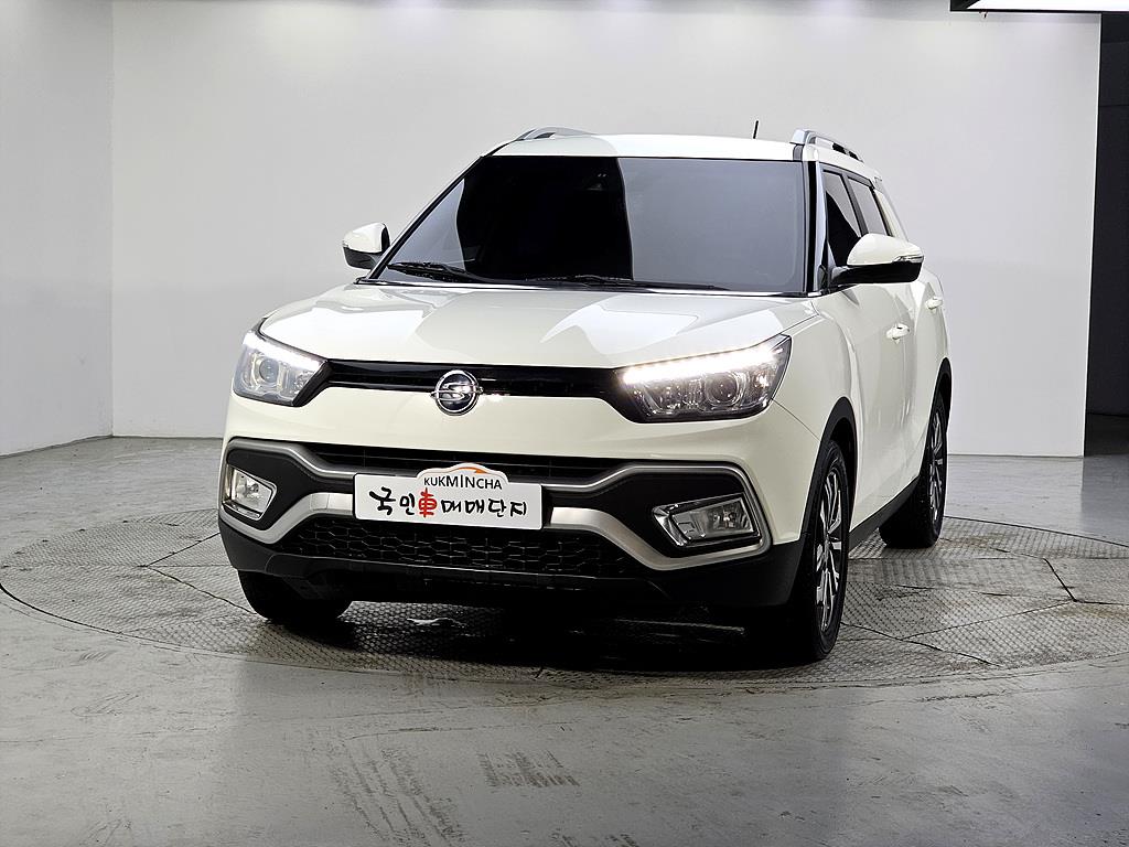 Ssangyong Tivoli - Vista 2