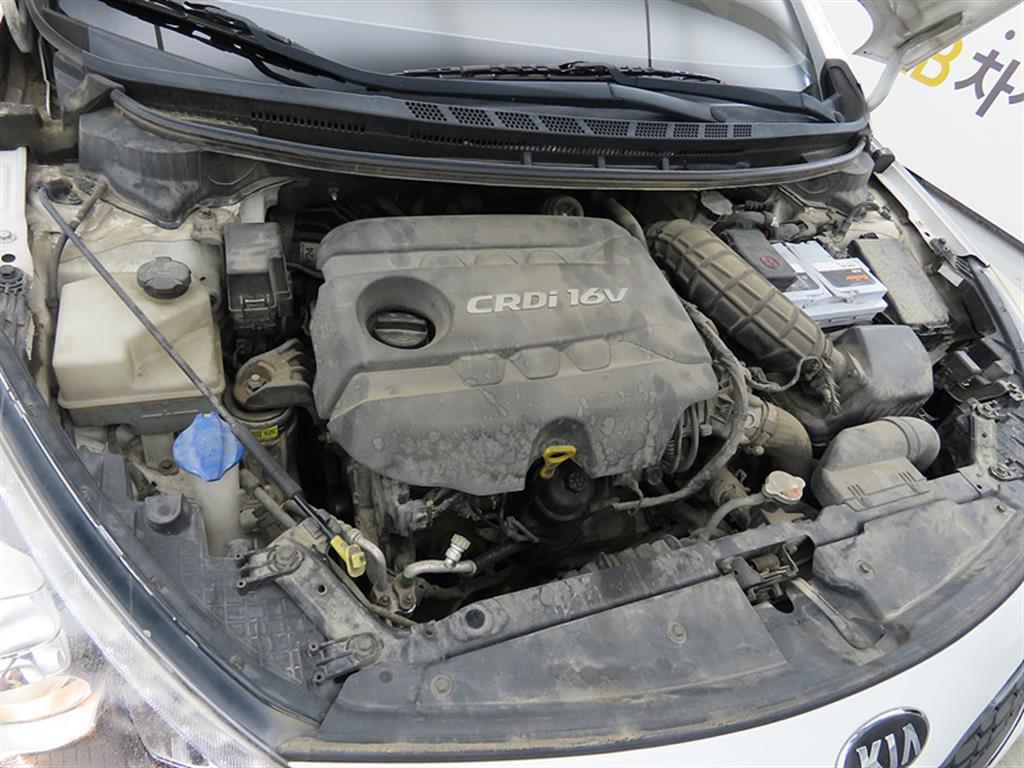 KIA K3 2014 Blanco - Importación desde Corea - HF Imports Iquique - Foto 19
