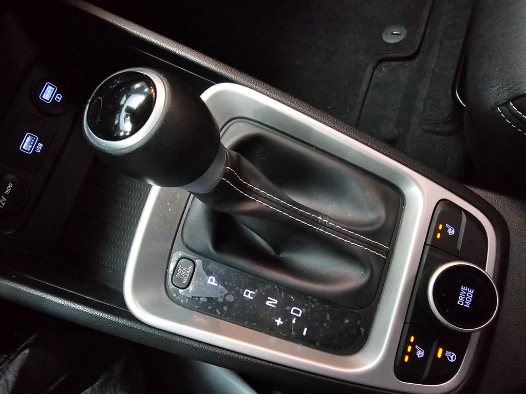 HYUNDAI Venue - Vista 4