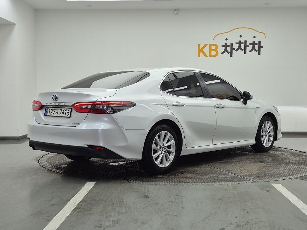 Toyota Camry - Vista 4