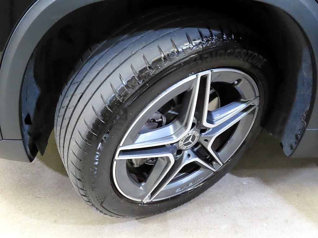 Mercedes Benz GLA Class 2023 Negro - Importación desde Corea - HF Imports Iquique - Foto 20