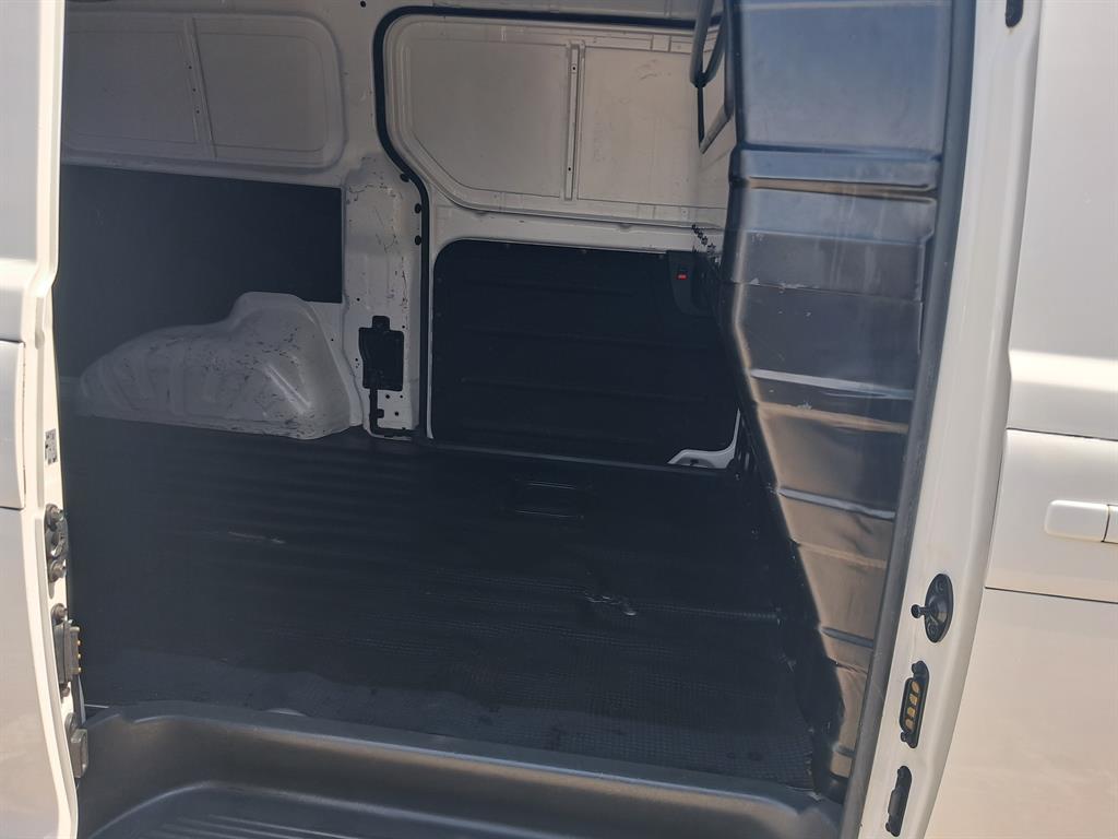 HYUNDAI Starex - Vista 12