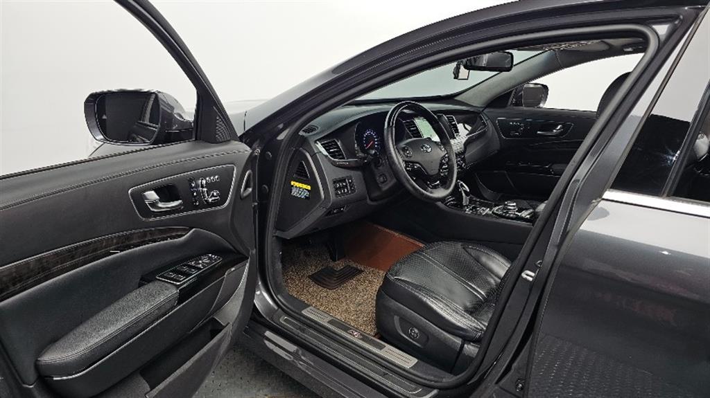 KIA K9 - Vista 10