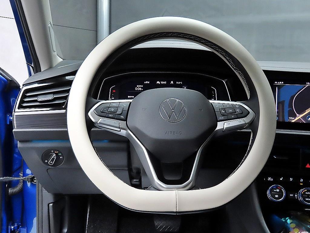 Volkswagen Jetta - Vista 9