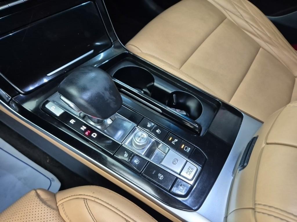 KIA K7 - Vista 8