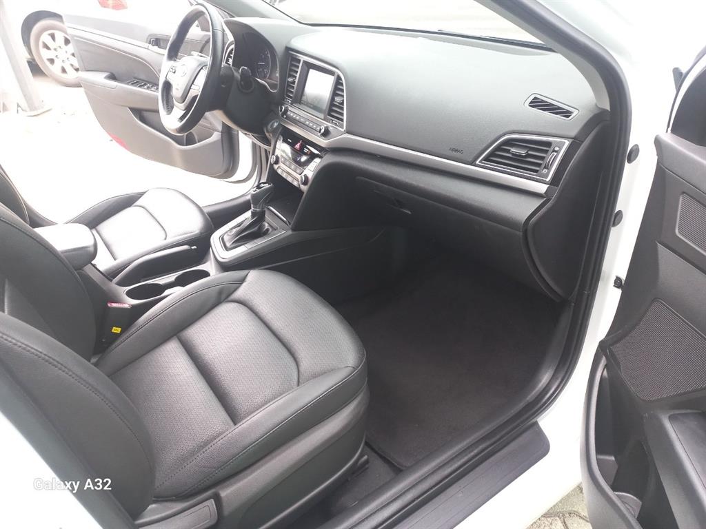 HYUNDAI Avante 2017 Blanco - Importación desde Corea - HF Imports Iquique - Foto 16