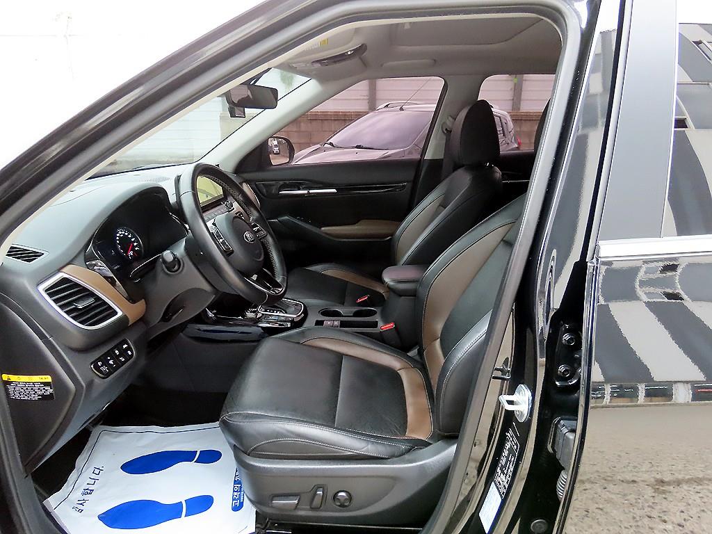 KIA Seltos - Vista 5