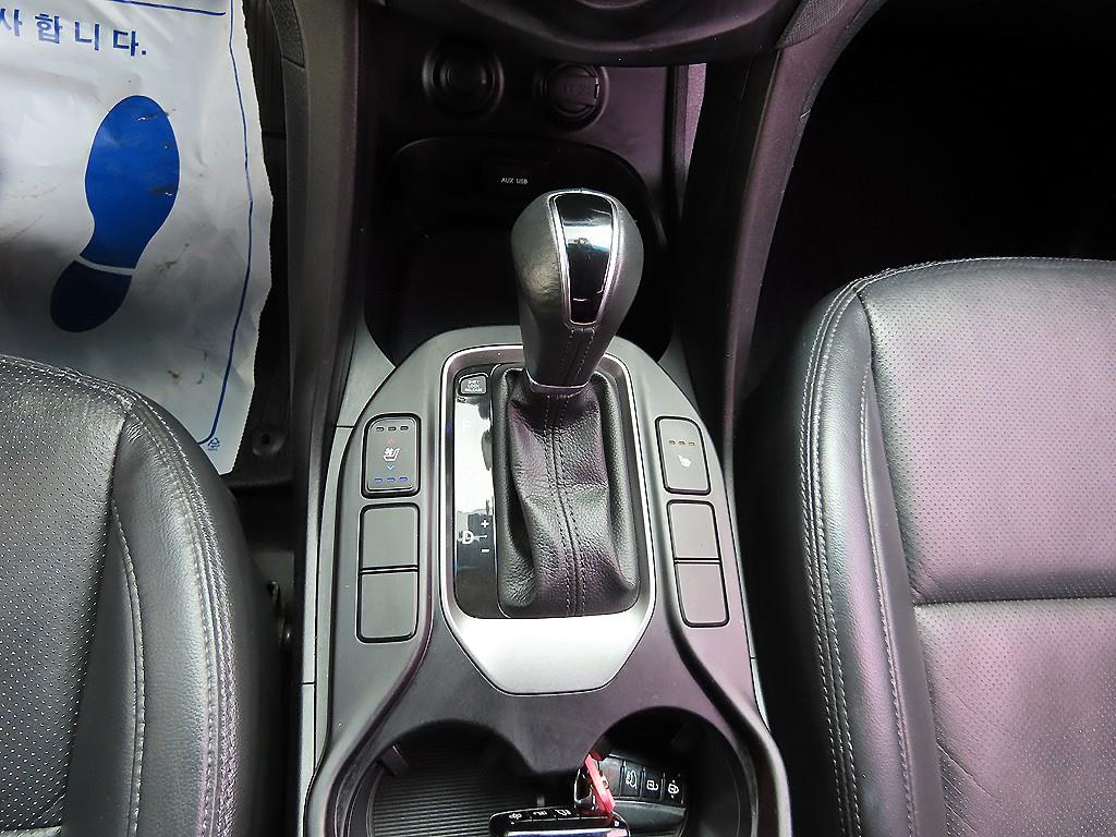 HYUNDAI Santa Fe - Vista 10