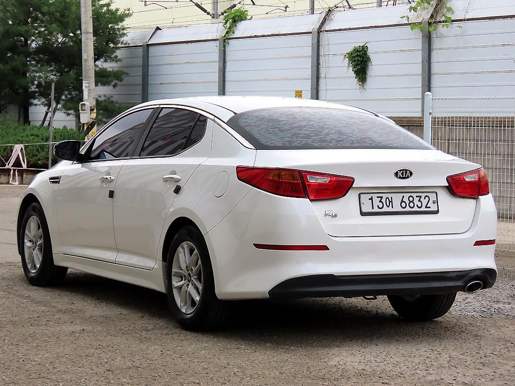 KIA K5 - Vista 3