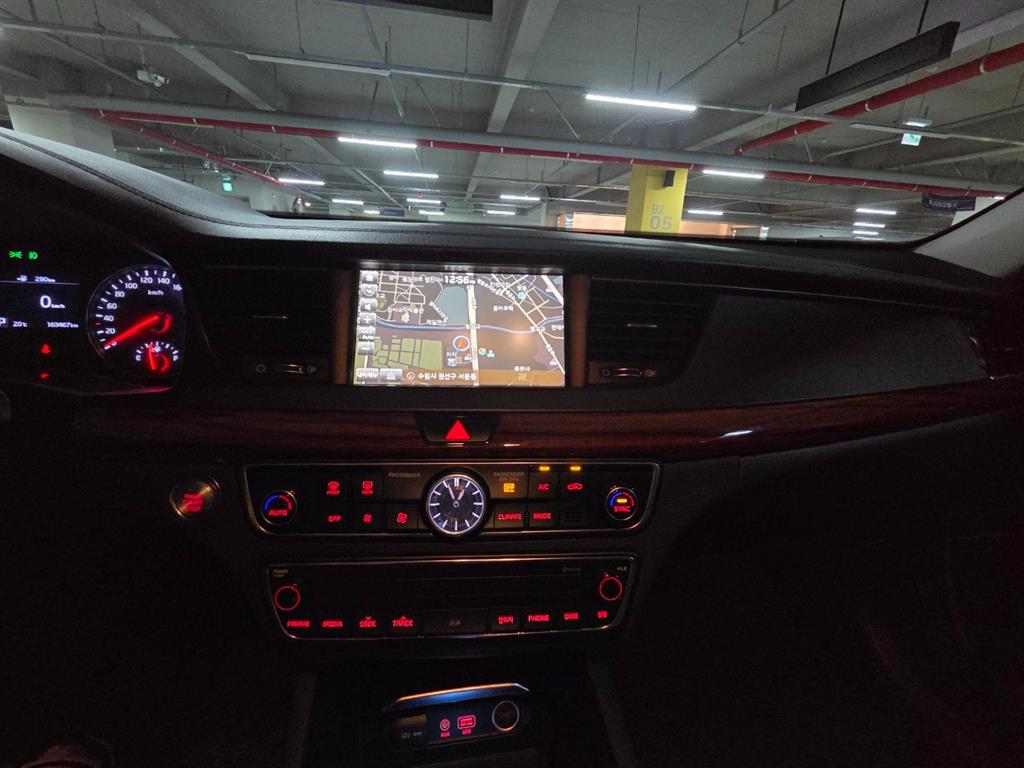 KIA K7 - Vista 4