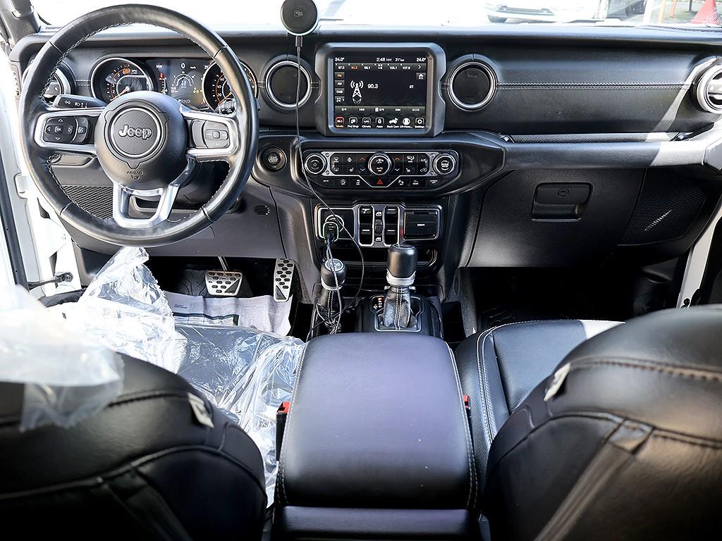 Jeep Wrangler - Vista 9