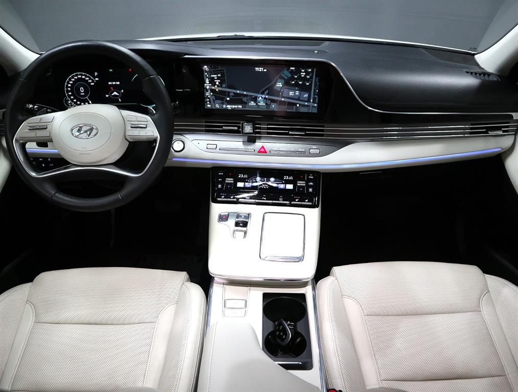 HYUNDAI Grandeur - Vista 5