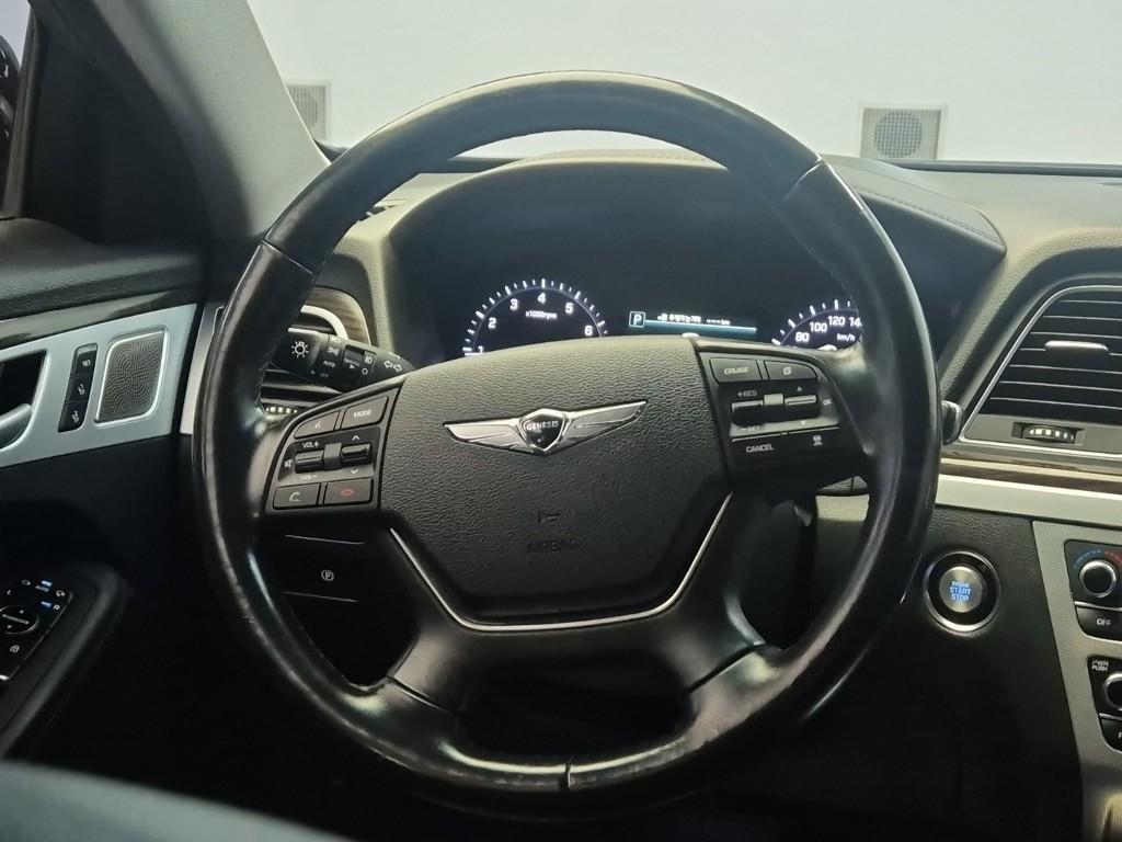 Genesis G80 - Vista 9