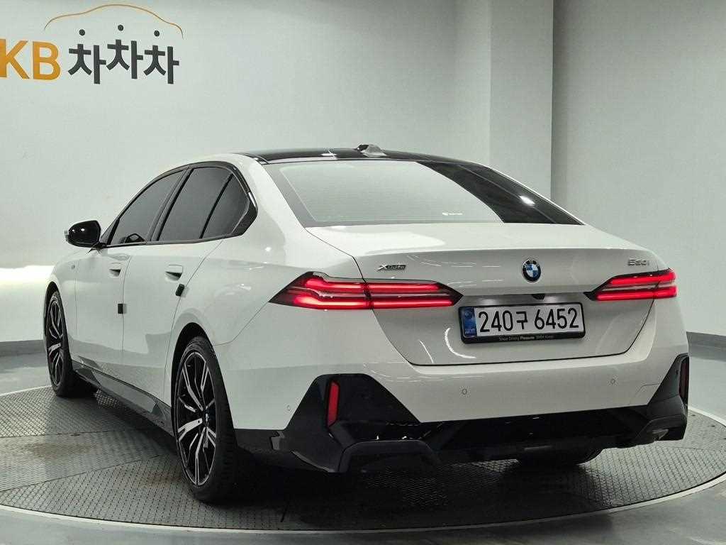 BMW 5 Series - Vista 2
