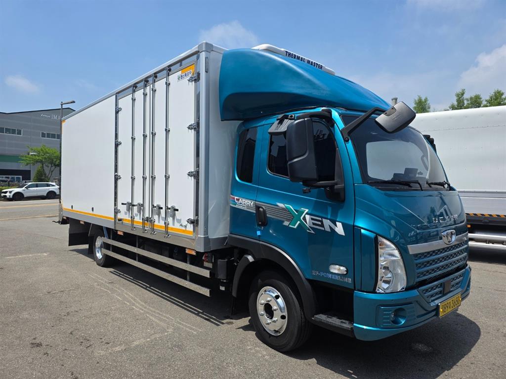 medium and large cargo truck - Vista 3