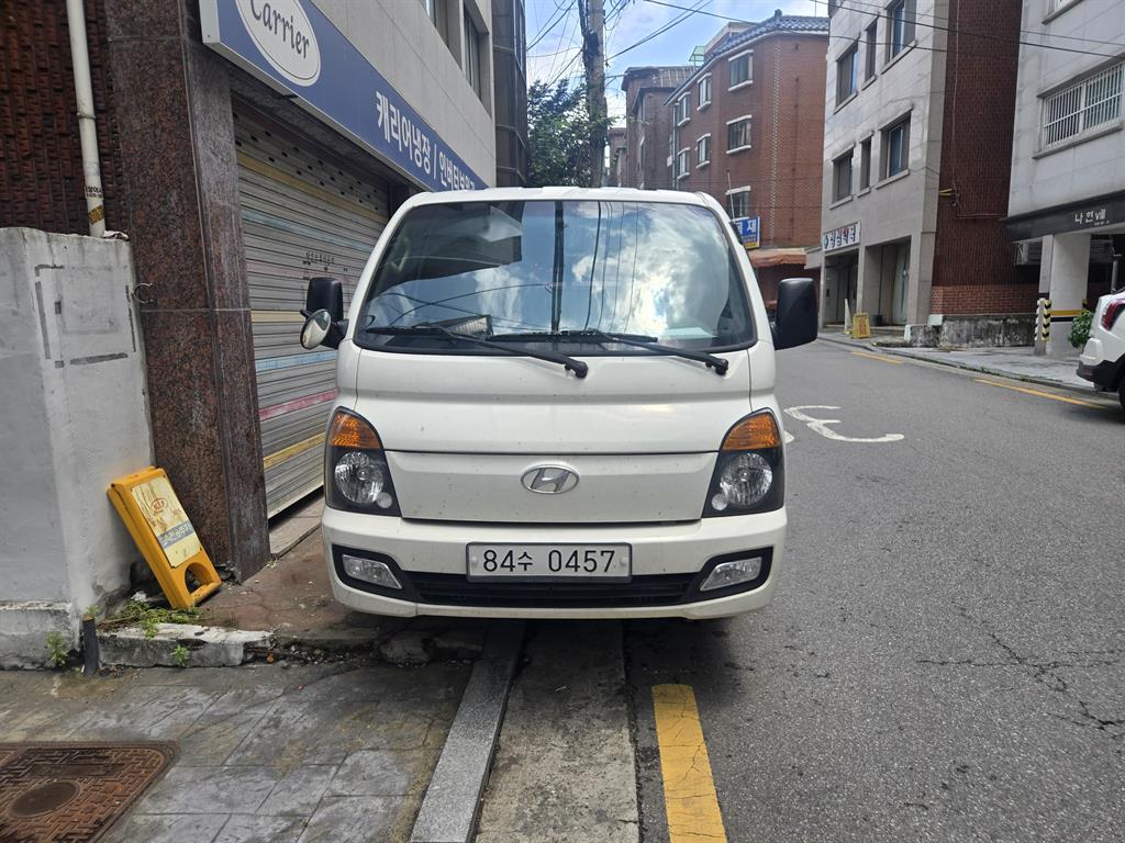 Small Truck Top_Powergate 2018 Blanco - Importación desde Corea - HF Imports Iquique - Foto 1