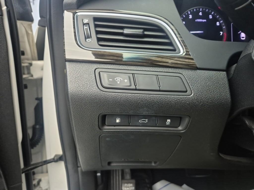 HYUNDAI Sonata 2016 Blanco - Importación desde Corea - HF Imports Iquique - Foto 14