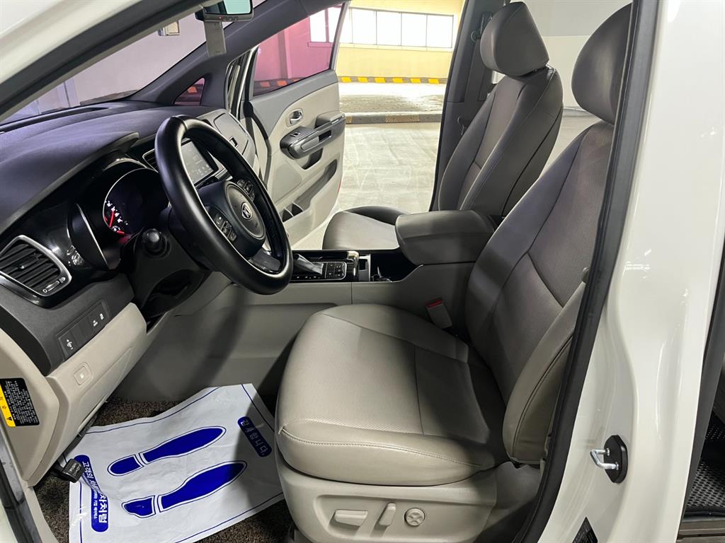 KIA Carnival 2015 Blanco - Importación desde Corea - HF Imports Iquique - Foto 14