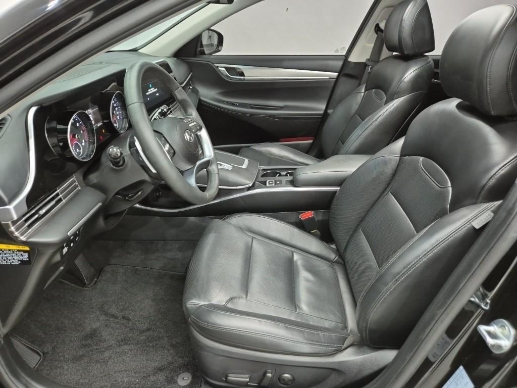 HYUNDAI Grandeur - Vista 11