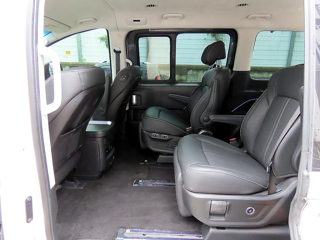 HYUNDAI Staria - Vista 6