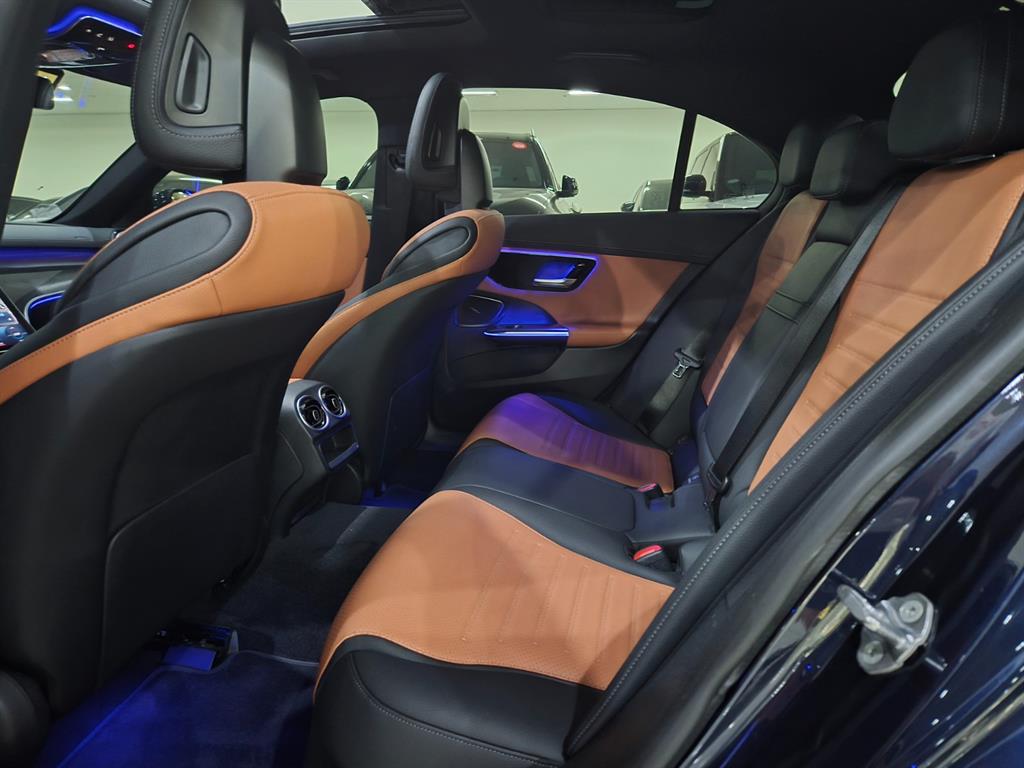 Mercedes Benz C Class - Vista 12