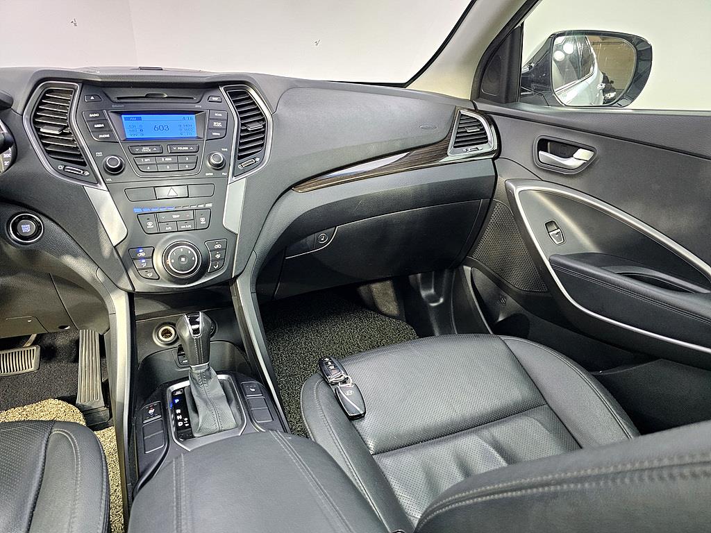 HYUNDAI Santa Fe - Vista 10