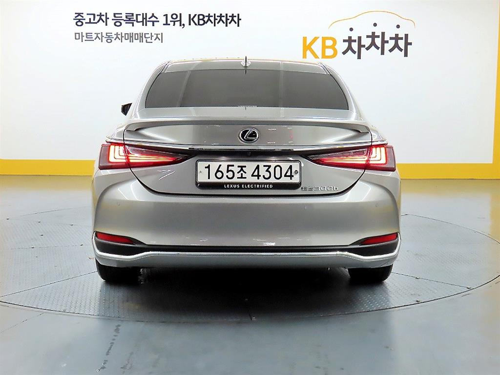 Lexus ES - Vista 3