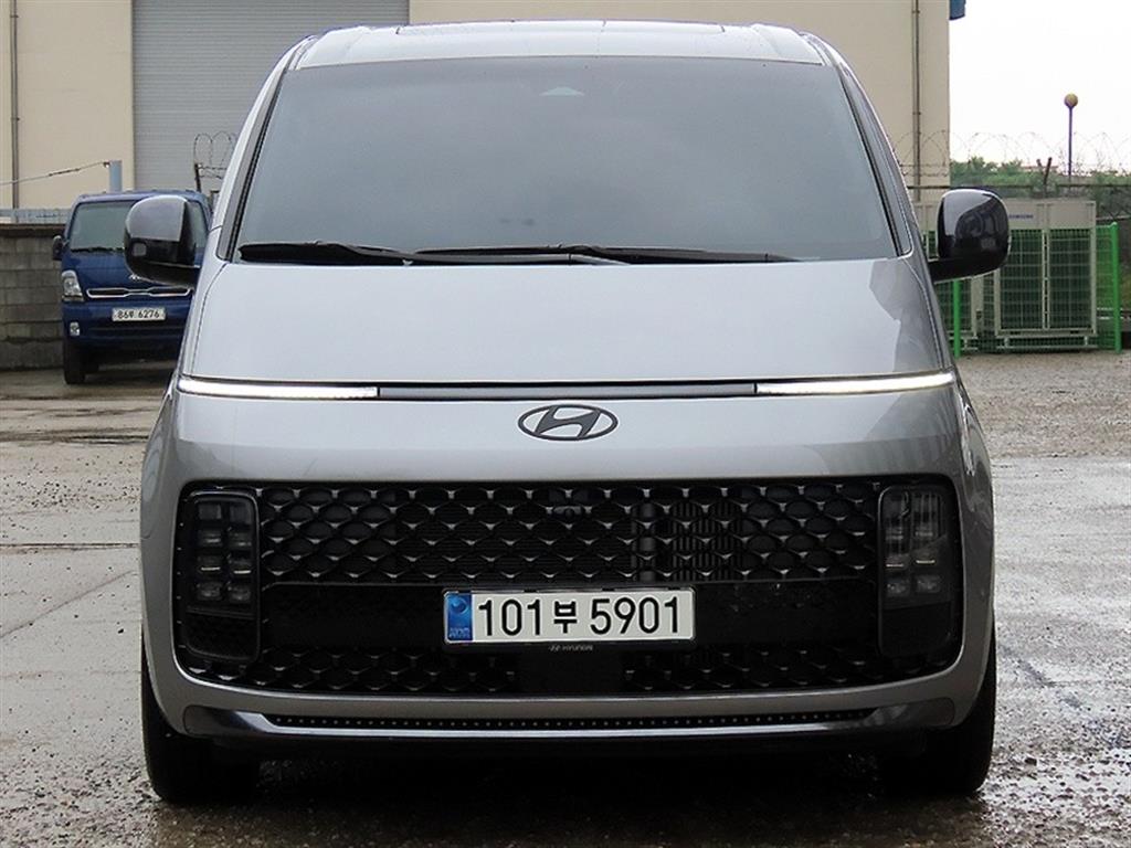 HYUNDAI Staria 2025 Gris - Importación desde Corea - HF Imports Iquique - Foto 1