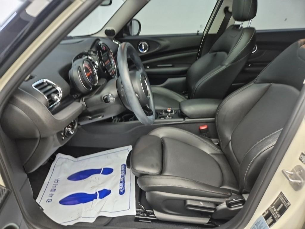 Mini Clubman - Vista 11