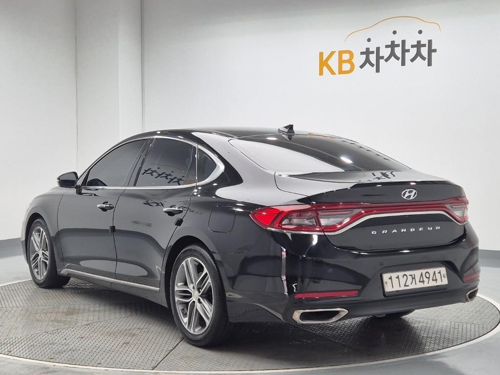 HYUNDAI Grandeur - Vista 2