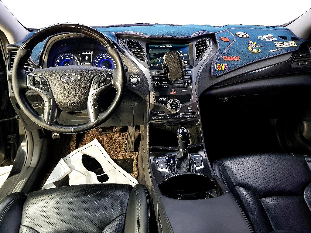 HYUNDAI Grandeur - Vista 5