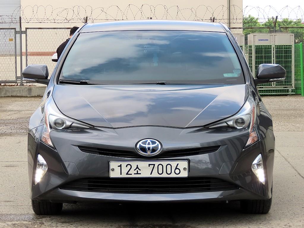 Toyota Prius 2017 Gris - Importación desde Corea - HF Imports Iquique - Foto 1