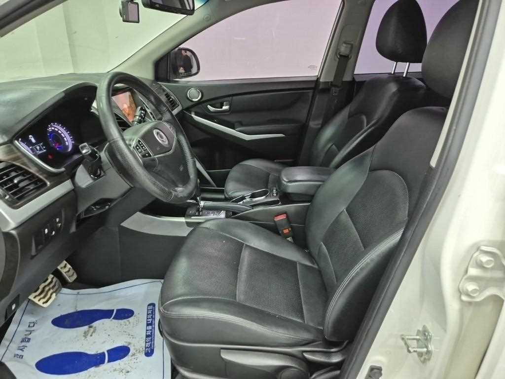 Ssangyong Korando - Vista 11