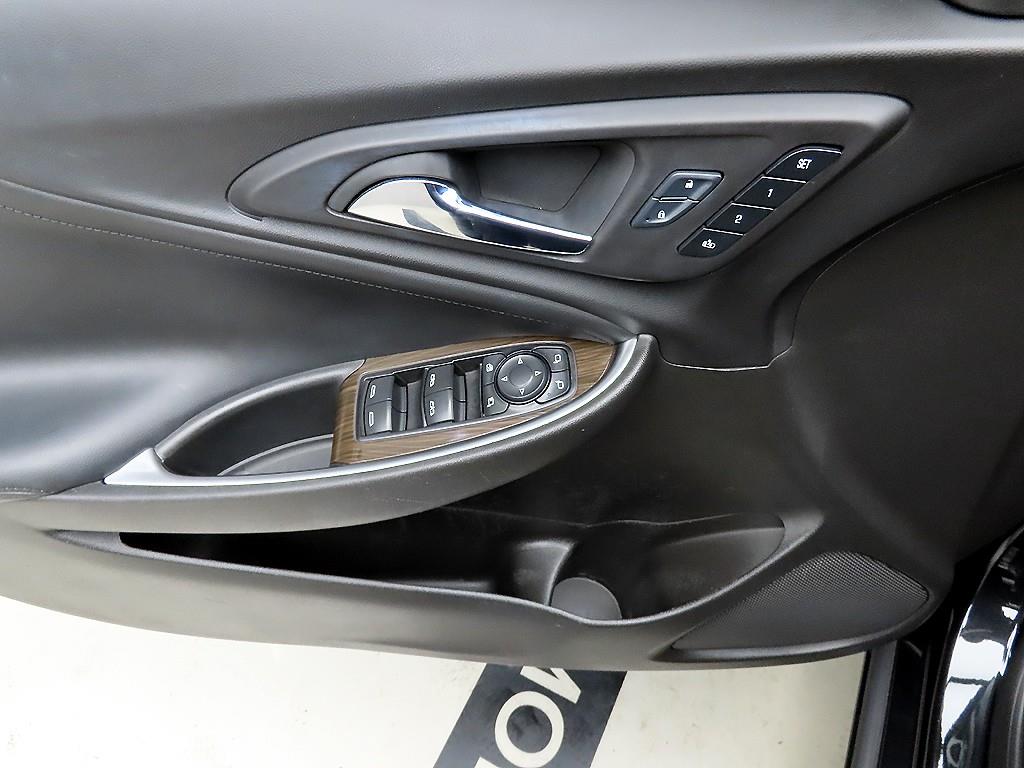 Chevrolet Malibu - Vista 11