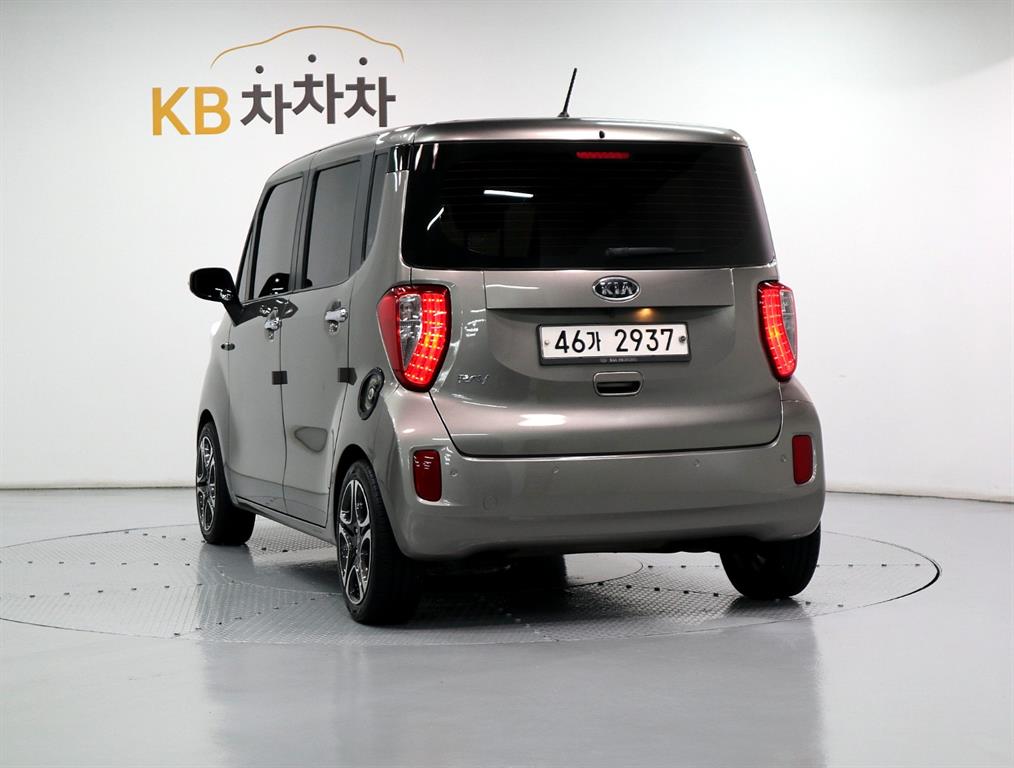 KIA Ray - Vista 4