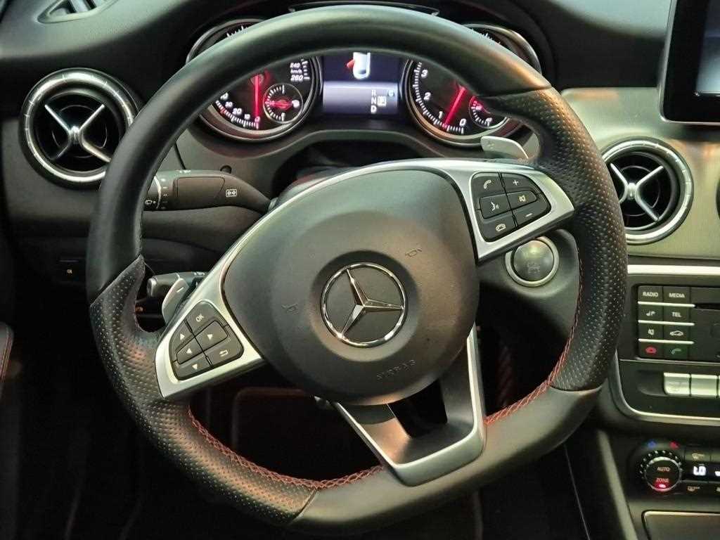 Mercedes Benz CLA Class - Vista 9