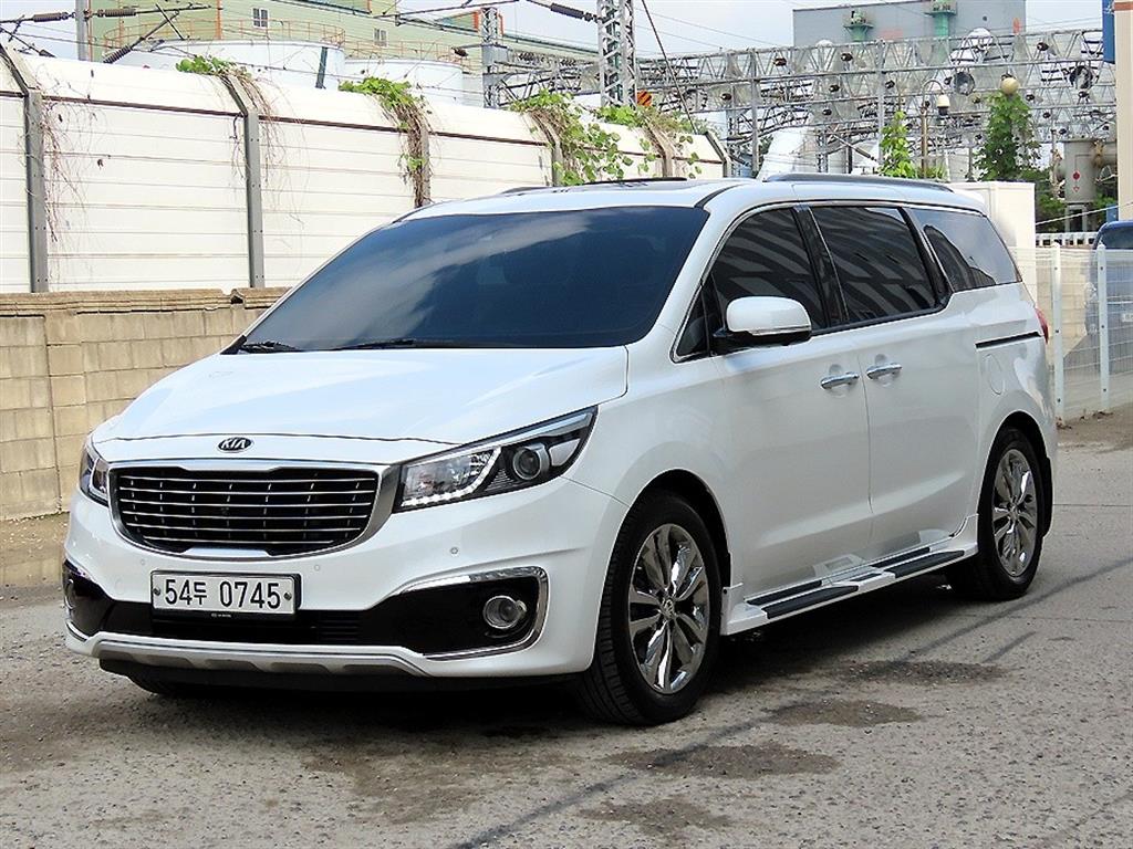 KIA Carnival - Vista 2