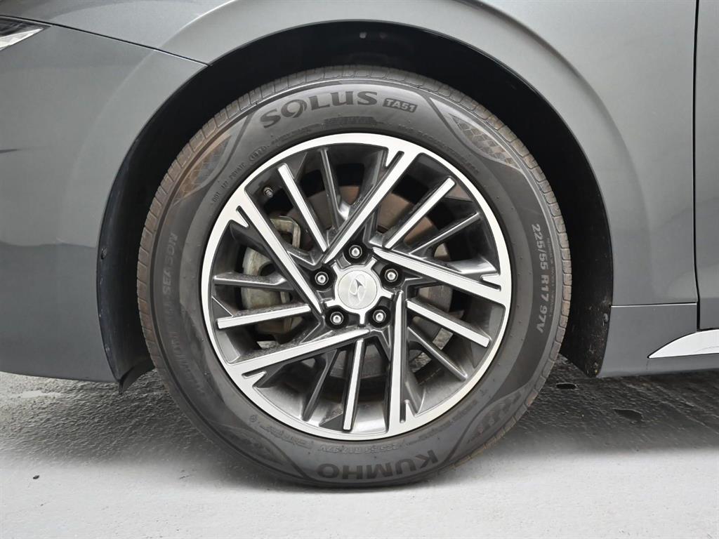 HYUNDAI Grandeur - Vista 5